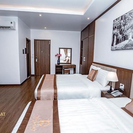 Tran Dat Hotel Ha Long Zewnętrze zdjęcie
